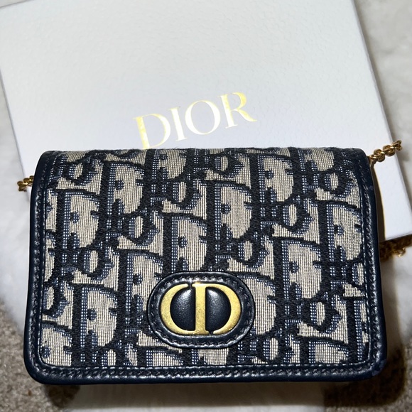 Dior 30 Montaigne Nano Pouch - Picture 2 of 8